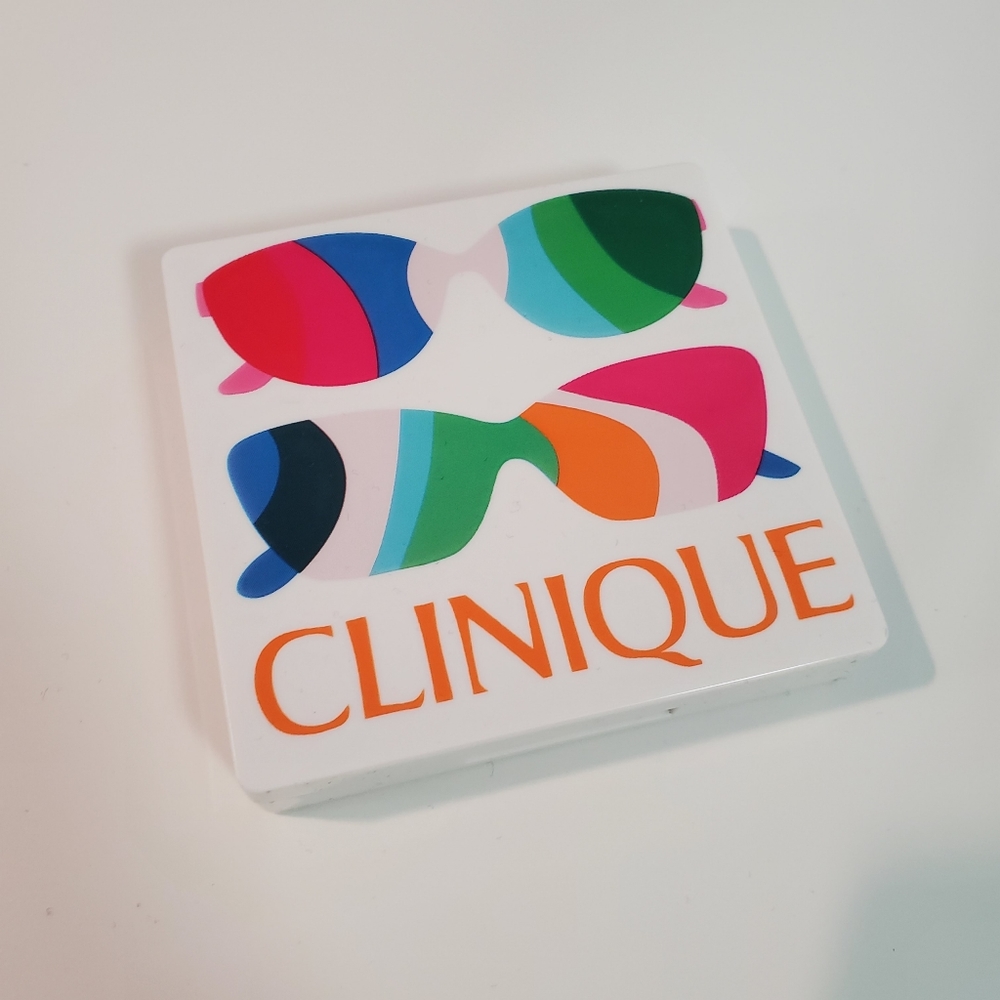 Clinique Sunglasses Pallete Limited Edition
